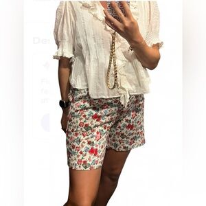 Vintage 80s high waisted cotton shorts in flower and heart pattern, size S